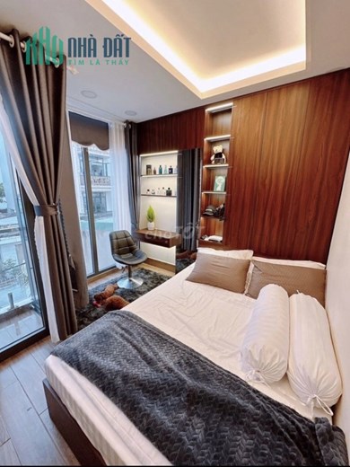 Mặt tiền kinh doanh. Dương Đức Hiền. Tân Phú. 4 tầng BTCT. Nhỉnh 4 Tỷ.