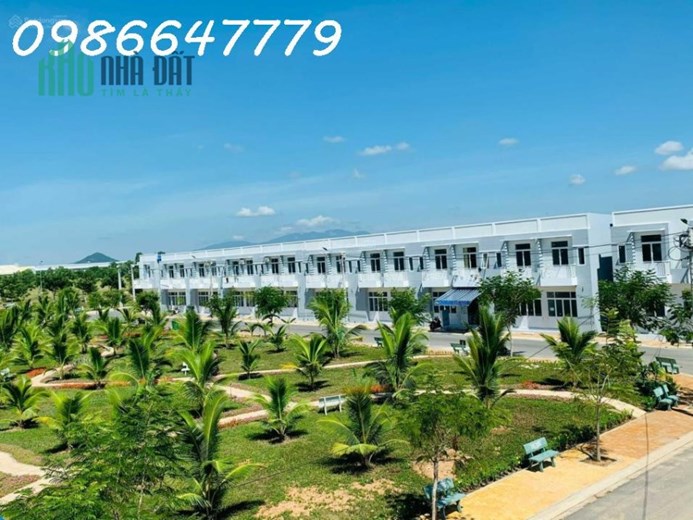 Bán nhà phố 1 trệt 1 lầu khu đô thị mới Nam Phan Thiết ngay cạnh trung tâm Phan Thiết.