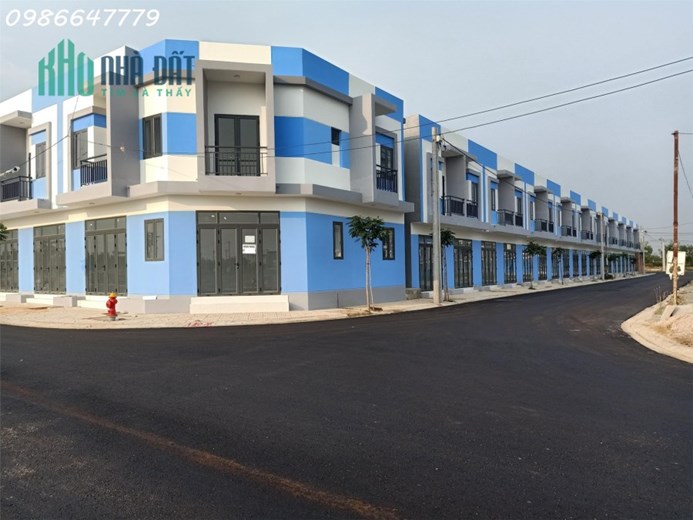 Bán nhà phố 1 trệt 1 lầu khu đô thị mới Nam Phan Thiết ngay cạnh trung tâm Phan Thiết.