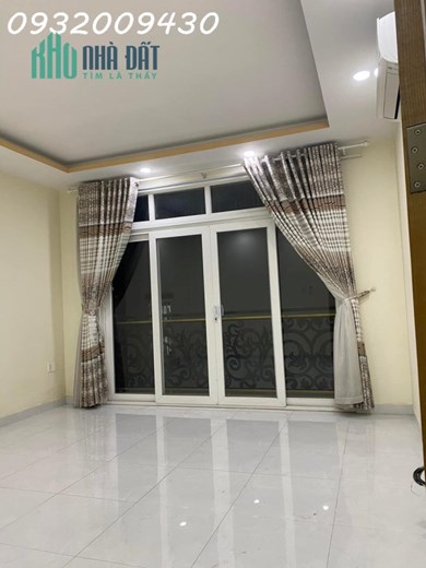 Oto đỗ cữa  cách MT 50m nhà 4 tầng - Nguyễn Thị Thập - Bình Thuận - Quận 7 . giá 7.2 tỷ