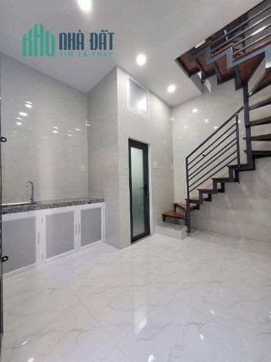 Nhà ở khu yên tĩnh, thông thoáng 1 trệt 2 lầu đúc Phạm Văn Hai xịn sò chưa tới 2,5 tỷ