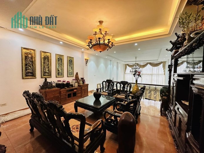 Bán nhà 5T mặt phố Cầu Giấy DT 57m2 lô góc, kinh doanh văn phòng, giá 13tỷ