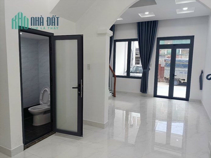 Cần bán gấp nhà đẹp mới xây đường Ngô Quyền, Đà Lạt giá 5.7 tỷ
