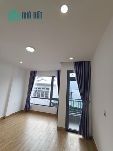 Cần bán gấp nhà đẹp mới xây đường Ngô Quyền, Đà Lạt giá 5.7 tỷ