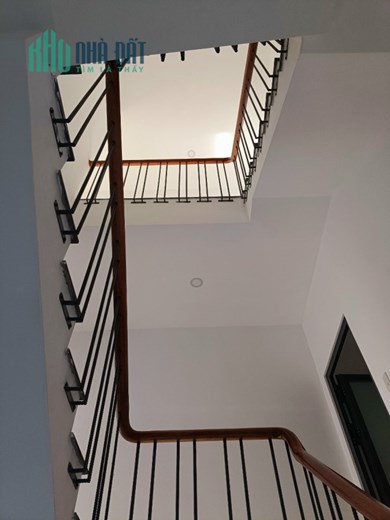 Cần bán gấp nhà đẹp mới xây đường Ngô Quyền, Đà Lạt giá 5.7 tỷ