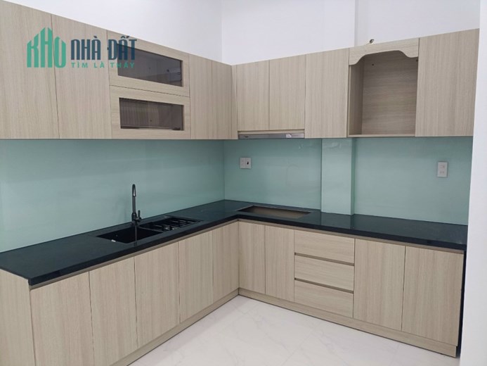Cần bán gấp nhà đẹp mới xây đường Ngô Quyền, Đà Lạt giá 5.7 tỷ
