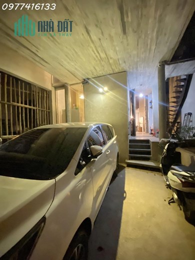 Hiếm phố Vip Thanh Xuân! Bán nhà đẹp 38m2 * 5 Tầng, ngõ rộng, ô tô đỗ cửa, thương lượng sâu