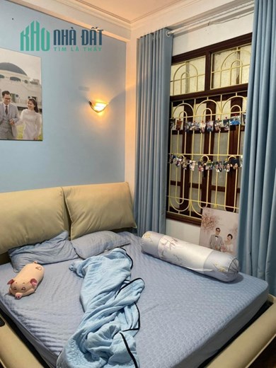 BÁN NHÀ CẦU GIẤY DÂN TỰ XÂY - 3 GÁC ĐỖ CỬA - CHỤC MÉT RA OTO - HƠN 4 TỶ - Ở/ CHO THUÊ CCMN - NGÕ