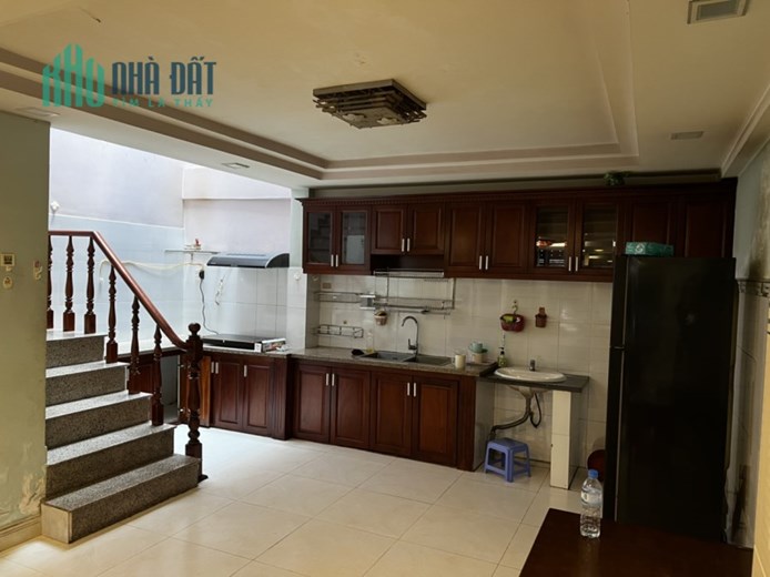 Bán căn nhà hẻm hẻm 5m đường Luỹ Bán Bích, Phú thọ hoà, Tân Phú. dtkv 5.5x10 trệt lầu giá 5.9 tỷ