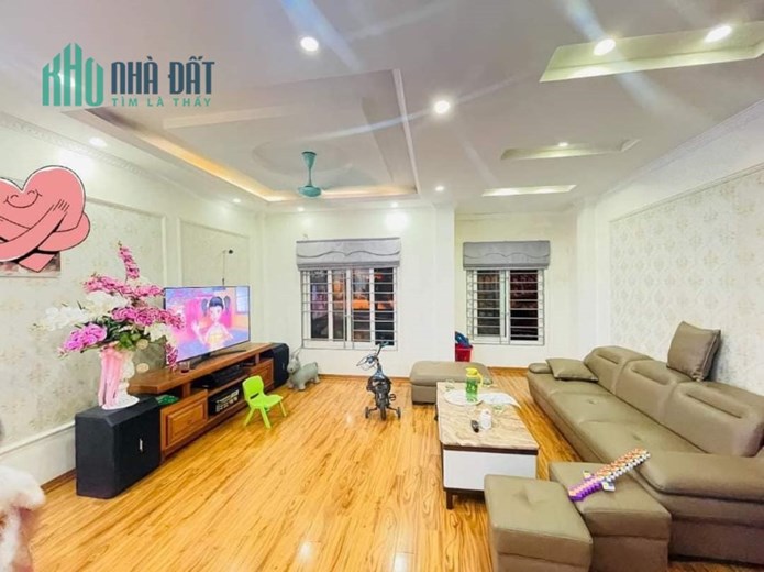Bán nhà ngõ 29 Khương Hạ, Thanh Xuân 42m, 5 tầng. Giá: 5.75 tỷ