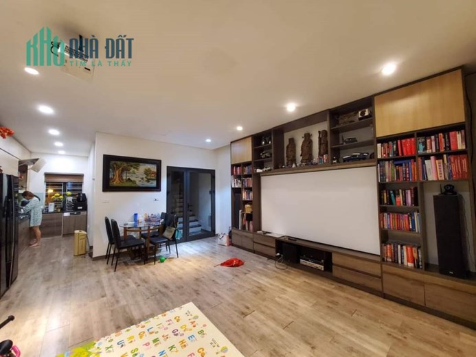 Rẻ nhất thị trường bán nhà phân lô liền kề Dương Nội, Aoen mall Hà Đông
	Phân lô, ô tô 50m x 4