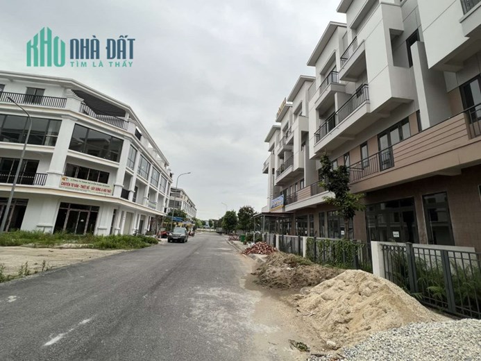 Chính Chủ cần tiền cần bán nhà 4 tầng Centa Diamond Từ Sơn giáp ranh Ninh Hiệp