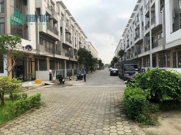 Chính Chủ cần tiền cần bán nhà 4 tầng Centa Diamond Từ Sơn giáp ranh Ninh Hiệp