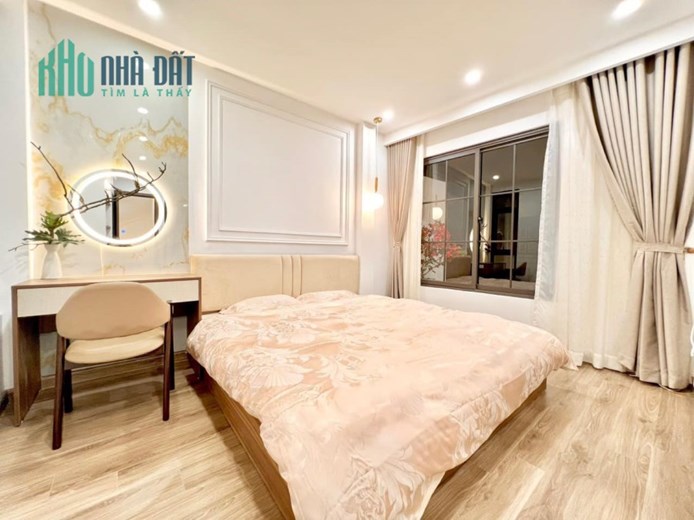 Bán nhà phố Cự Lộc, Thanh Xuân 56m, 4 tầng. Giá: 5.45 tỷ