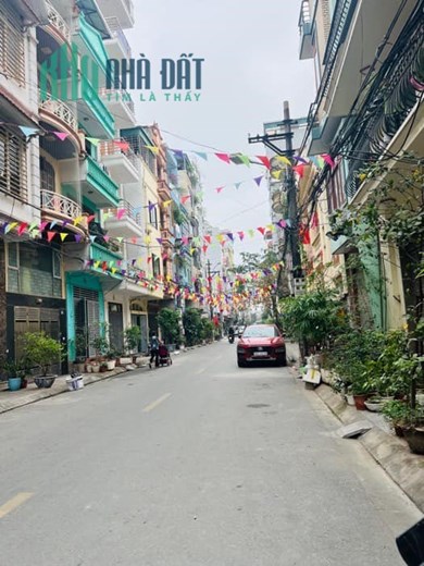 MẶT PHỐ TRẦN ĐĂNG NINH, VỈA HÈ, TRUNG TÂM Q. HÀ ĐÔNG, GIÁ 6 TỶ 95