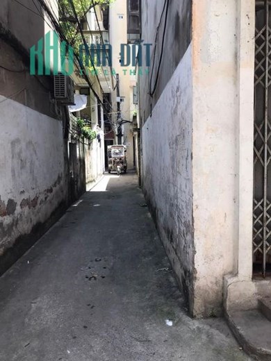 Chính chủ bán nhà CẦU GIẤY 5 TẦNG. 46M2. Gần các trường học, bệnh viện.  Gía 4 tỷ