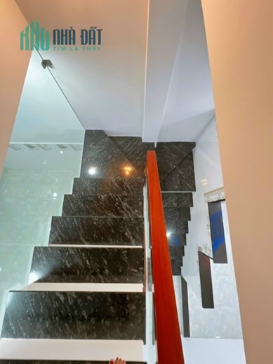 Nhà mặt tiền đường Số 6, Quận Bình Tân, 90m2, 4PN, giá 5 tỷ 850 TL.