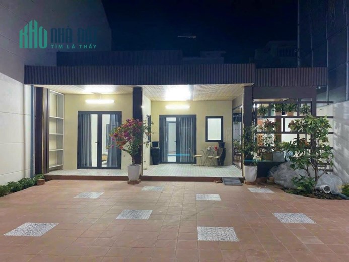 Cần bán Nhà 207m2 mặt tiền đường 10m, Hiệp Bình Chánh Thủ Đức, giá 13,6 tỷ