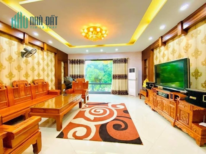 Bán nhà mặt phố Việt Hưng,KD Đỉnh,Vỉa hè rộng,100M,MT 4.5,nhỉnh 10 tỷ