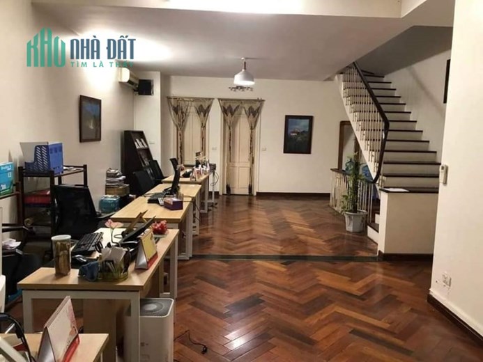 💥 Biệt thự Đặng Thai Mai, Tây Hồ, Ô tô vào nhà, 146m2 4T MT 6m, Chỉ 25.5 Tỷ 💥