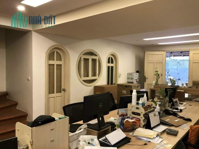 💥 Biệt thự Đặng Thai Mai, Tây Hồ, Ô tô vào nhà, 146m2 4T MT 6m, Chỉ 25.5 Tỷ 💥