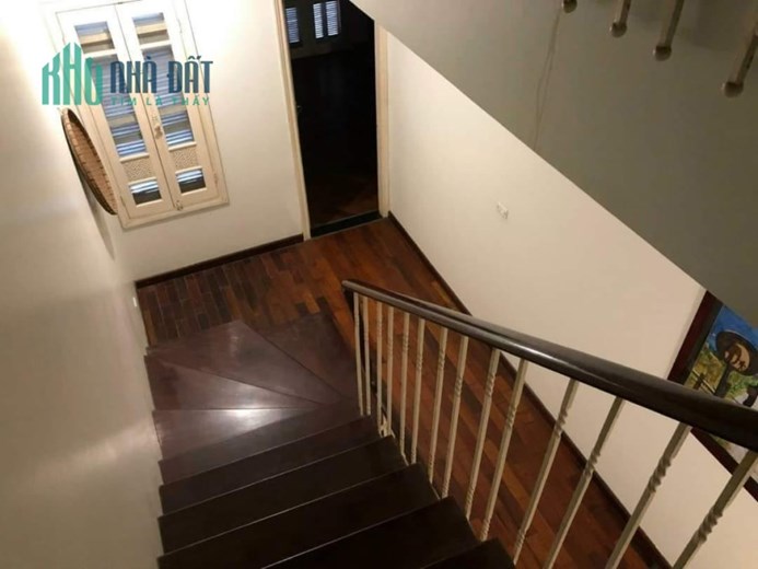 💥 Biệt thự Đặng Thai Mai, Tây Hồ, Ô tô vào nhà, 146m2 4T MT 6m, Chỉ 25.5 Tỷ 💥