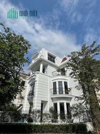 💥 Biệt thự Xa hoa Ciputra, Tây Hồ, 335m2 3T Thang máy MT 16m, Chỉ 105 Tỷ 💥