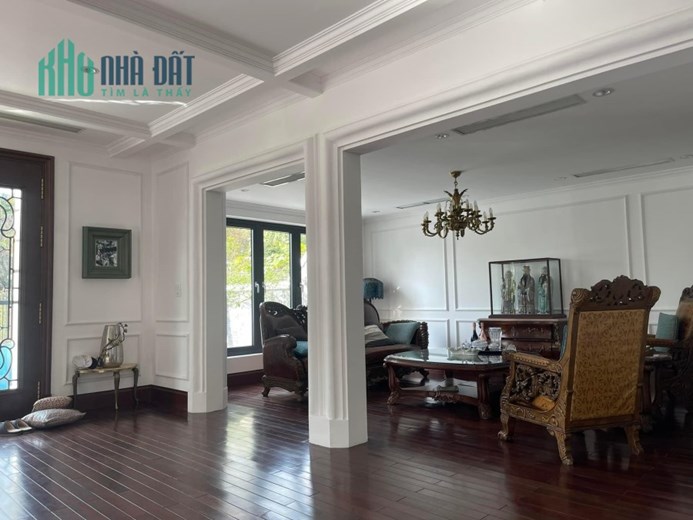 💥 Biệt thự Xa hoa Ciputra, Tây Hồ, 335m2 3T Thang máy MT 16m, Chỉ 105 Tỷ 💥