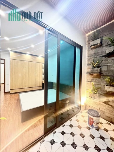 Hiếm! Nhà Hào Nam, DT 57m2 x4T, MT 4m, giá 5.7 tỷ, gần phố, 3 thoáng, ngõ thông, nhà đẹp ở ngay