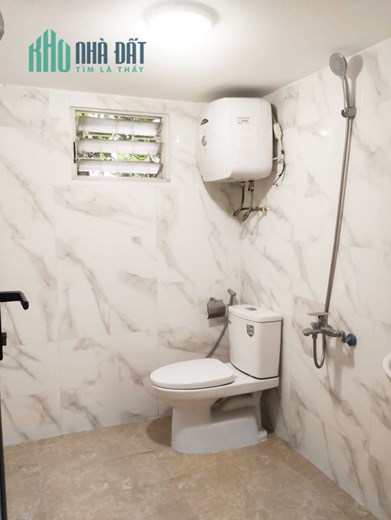 Bán gấp nhà 3,65 tỷ ngõ Toàn Thắng - Khâm Thiên Dt 40m2x5T, Sđcc