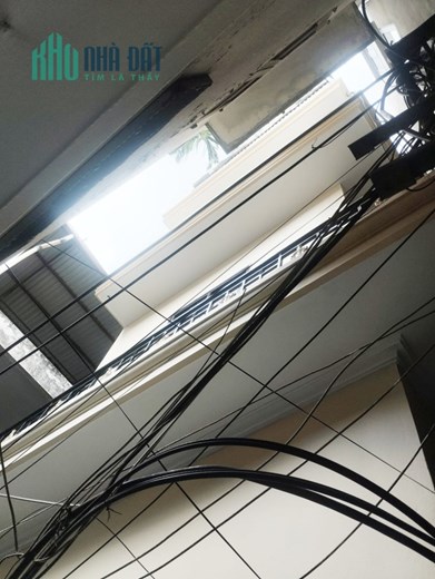 Bán gấp nhà 3,65 tỷ ngõ Toàn Thắng - Khâm Thiên Dt 40m2x5T, Sđcc