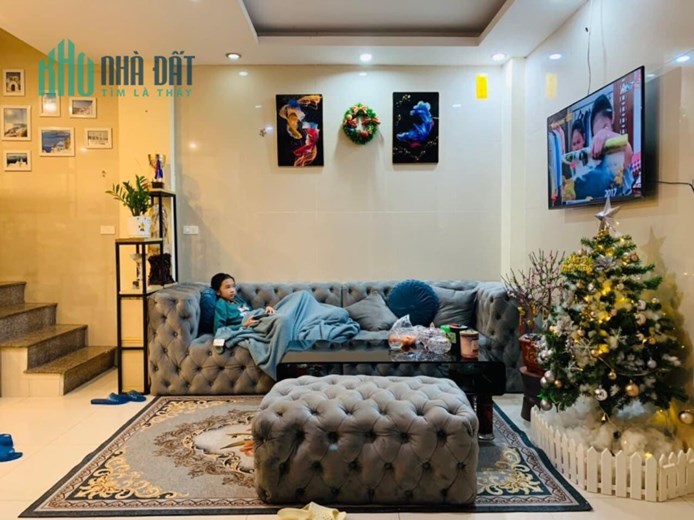 HƠN 2 TỶ NHẬP KHẨU BA ĐÌNH: 35m2, 4 tầng, 2 thoáng, 4 ngủ. NHÀ MỚI Ở NGAY