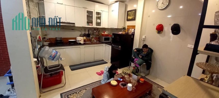 HƠN 2 TỶ NHẬP KHẨU BA ĐÌNH: 35m2, 4 tầng, 2 thoáng, 4 ngủ. NHÀ MỚI Ở NGAY