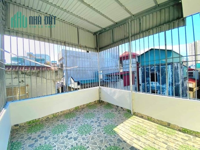 Bán nhà ngõ 1 Bùi Xương Trạch 38m2, 5T nhình 4 tỷ lô góc ngõ oto, cách phố vài bước chân