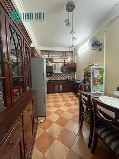 Bán nhà phố Chùa Láng, sổ phân lô, ô tô, kinh doanh, 2 thoáng, 5 tầng, 60m, nhỉnh 10 tỷ
