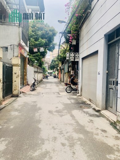 LẠC LONG QUÂN 71M 4T GIÁ CHỈ 9 TỶ 9