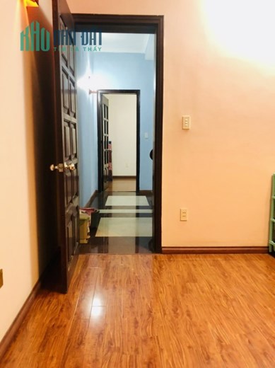 LẠC LONG QUÂN 71M 4T GIÁ CHỈ 9 TỶ 9