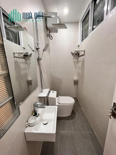 ĐẸP NHƯ KHÁCH SẠN: Nhà tầng 1, 66m2,2 ngủ, chỉ 8m ra phố chính, nhỉnh 3 tỷ