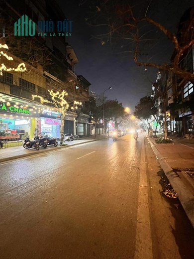 ĐẸP NHƯ KHÁCH SẠN: Nhà tầng 1, 66m2,2 ngủ, chỉ 8m ra phố chính, nhỉnh 3 tỷ