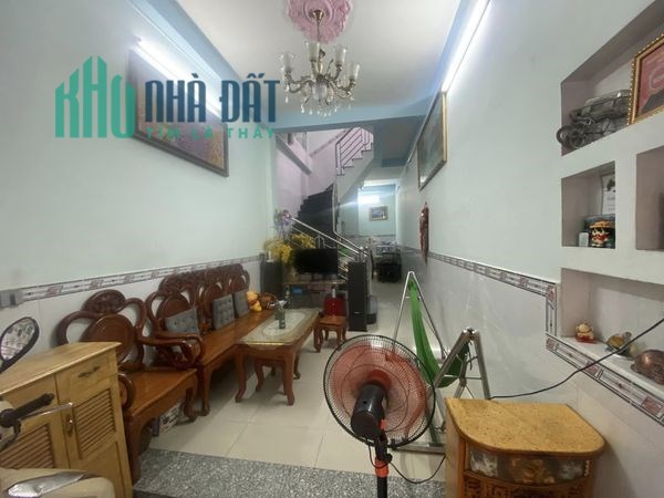 BÁN NHÀ MẶT TIỀN ĐƯỜNG SỐ 4 LINH XUÂN THỦ ĐỨC, 3 TẦNG CHỈ 3, 3 TỶ