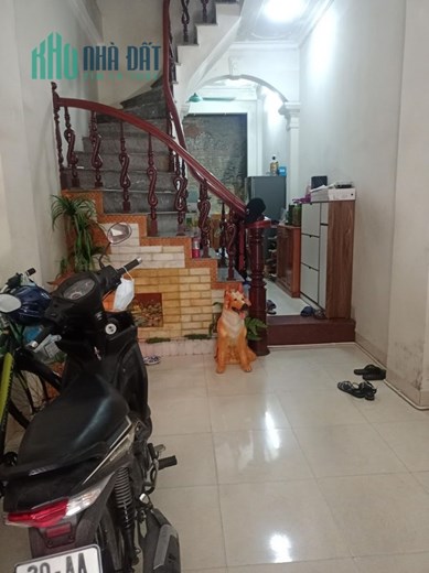 Bán nhà Phan Văn Trường, Cầu Giấy.  61m2x5; giá 16.5 tỷ. Phương