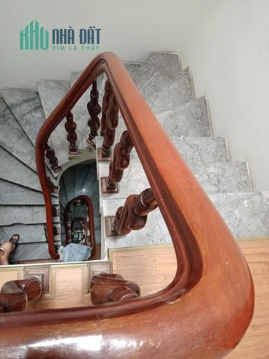 Bán nhà Phan Văn Trường, Cầu Giấy.  61m2x5; giá 16.5 tỷ. Phương