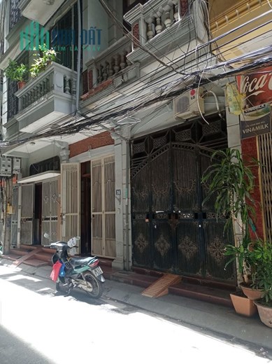 Bán nhà Phan Văn Trường, Cầu Giấy.  61m2x5; giá 16.5 tỷ. Phương