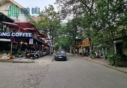 Bán Siêu Biệt Thự Làng Quốc Tế Thăng Long, Cầu Giấy. 200m2x4; MT8m; giá 43 tỷ. Phương