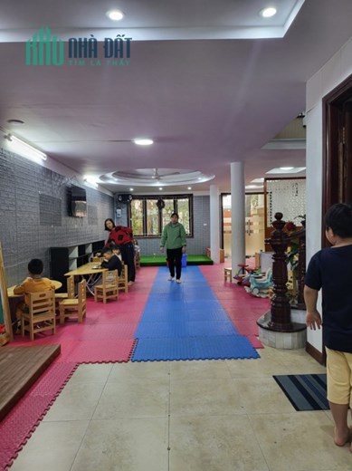 Bán Biệt Thự Làng Quốc Tế Thăng Long. 205m2x4; MT8.2m; giá 45 tỷ. Cầu Giấy. Phương