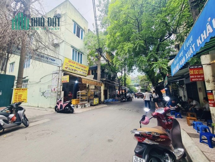 Bán nhà riêng khu phân lô cán bộ phố Kim Mã Thượng, Ba Đình, Hà Nội. Lô góc 3 mặt thoáng, ô tô đỗ
