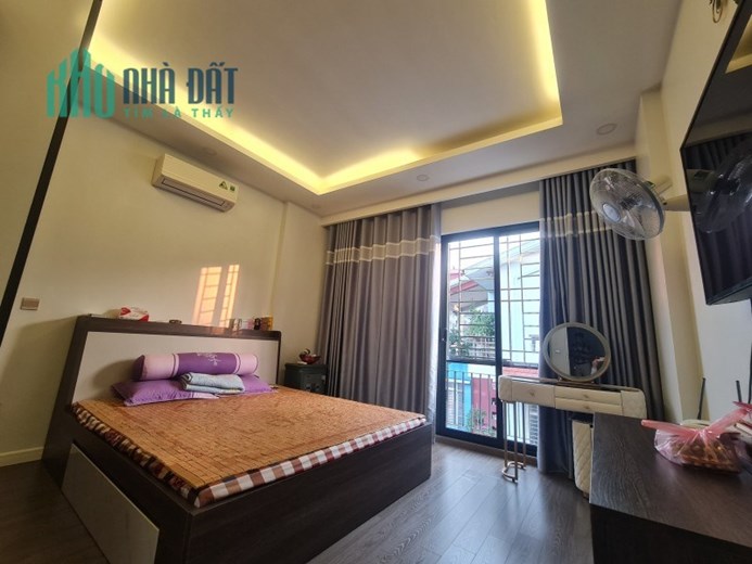 Nhà đẹp ở ngay, KĐG Việt Hưng, full nội thất, VIEW vườn hoa, 68m2 x4T, MT 4.2, nhỉnh 10 tỷ