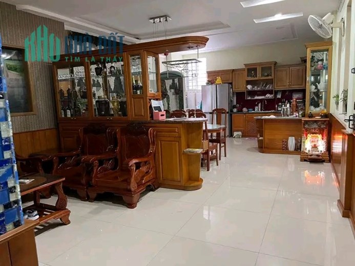 Nhà sát sân bay, hẻm 3m yên tĩnh, đầy đủ nội thất.