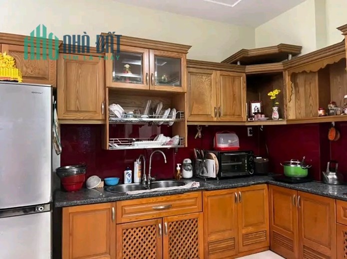 Nhà sát sân bay, hẻm 3m yên tĩnh, đầy đủ nội thất.