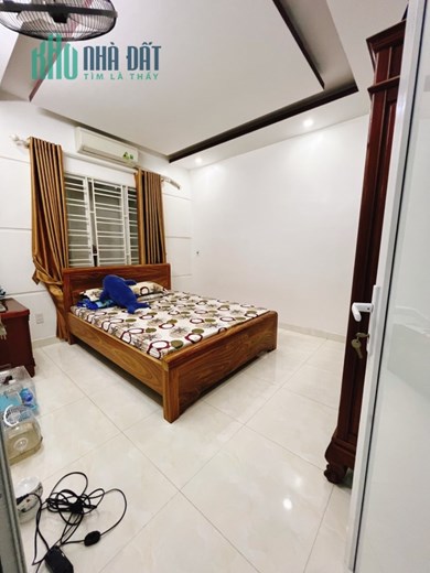 8.NHÀ ĐẸP DÂN XÂY 3 TẦNG ĐỘC LẬP OTO ĐỖ SÁT NHÀ GIÁ GIẬT MÌNH